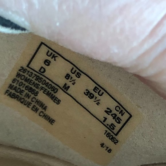 Clarks Cushion Penny Loafer - Picture 9 of 13